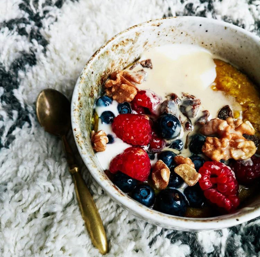 Ruth Eve's Warming Turmeric Oats - Wunder Workshop