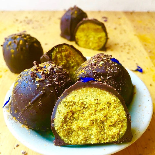 Alessandra's Golden Marzipan Pralines - Wunder Workshop