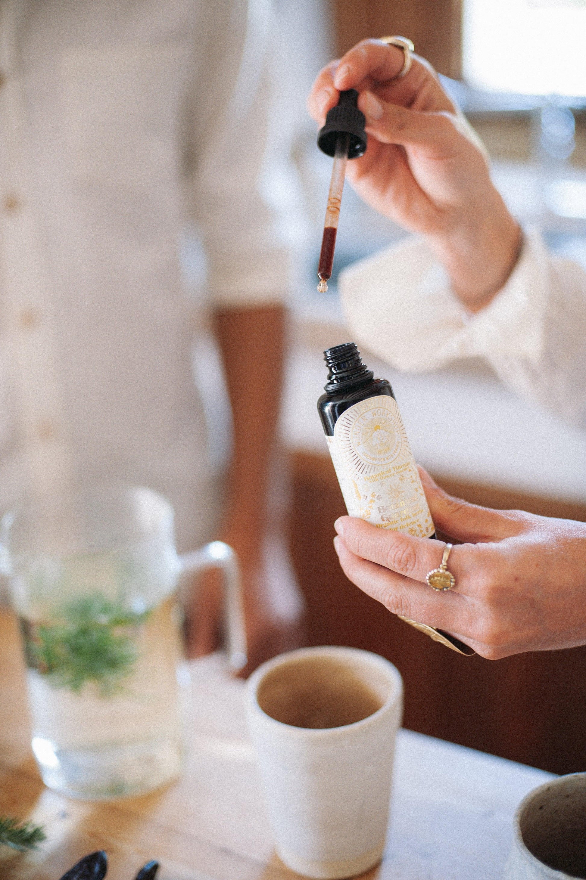 BOTANICAL GUARDIAN - folk herbs for defence - Wunder Workshop